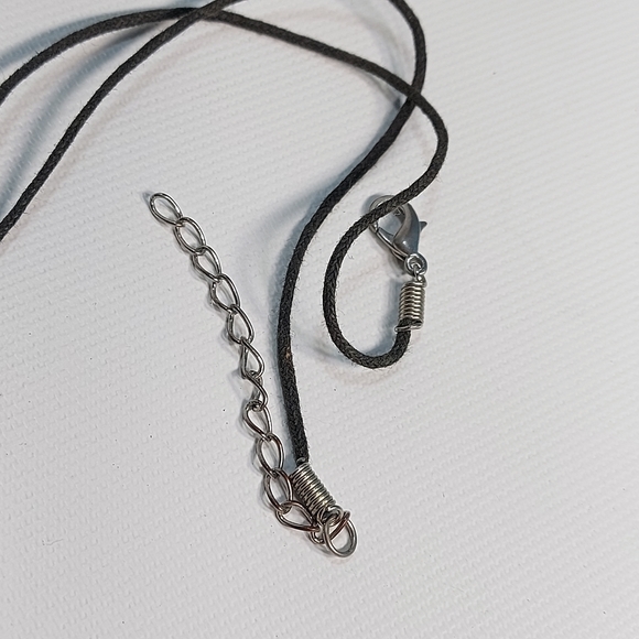 Green Earth Charmology Rope Charm Pendant Necklace - Picture 7 of 10